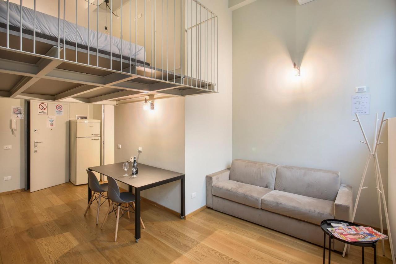 Modern Loft In Porta Venezia - Hosted By Sweetstay Милан Экстерьер фото